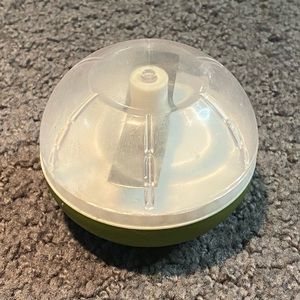 Joie Garlic Chopper White Green